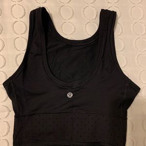 Lululemon cropped workout shirt